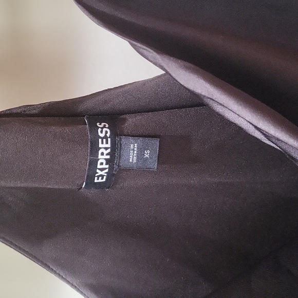 Express Tank Top - Picture 2 of 3